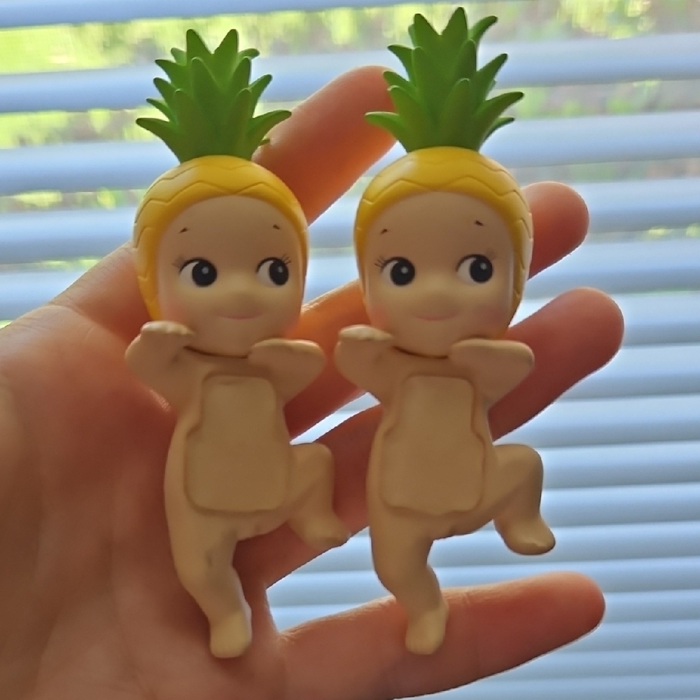 Brand New Pineapple Sonny Angels